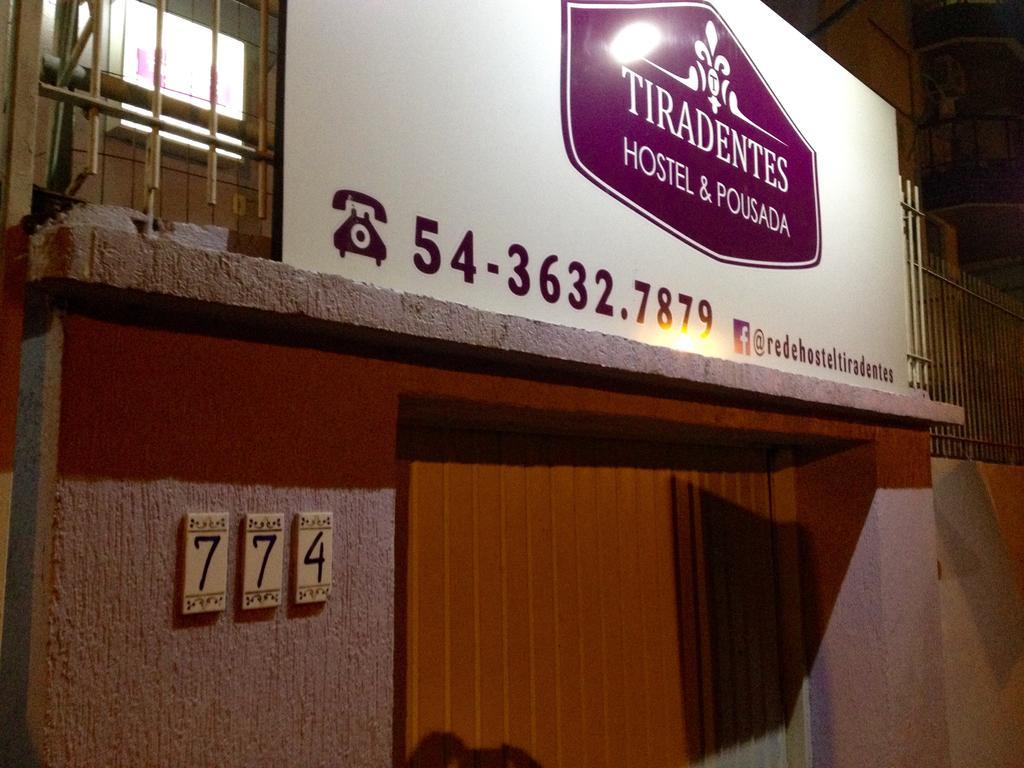 Hostel E Pousada Tiradentes 774 Passo Fundo Bagian luar foto